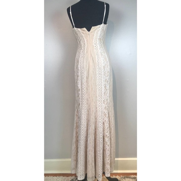 DB Studio Mixed Lace Sheath Gown Dress - Picture 5 of 12